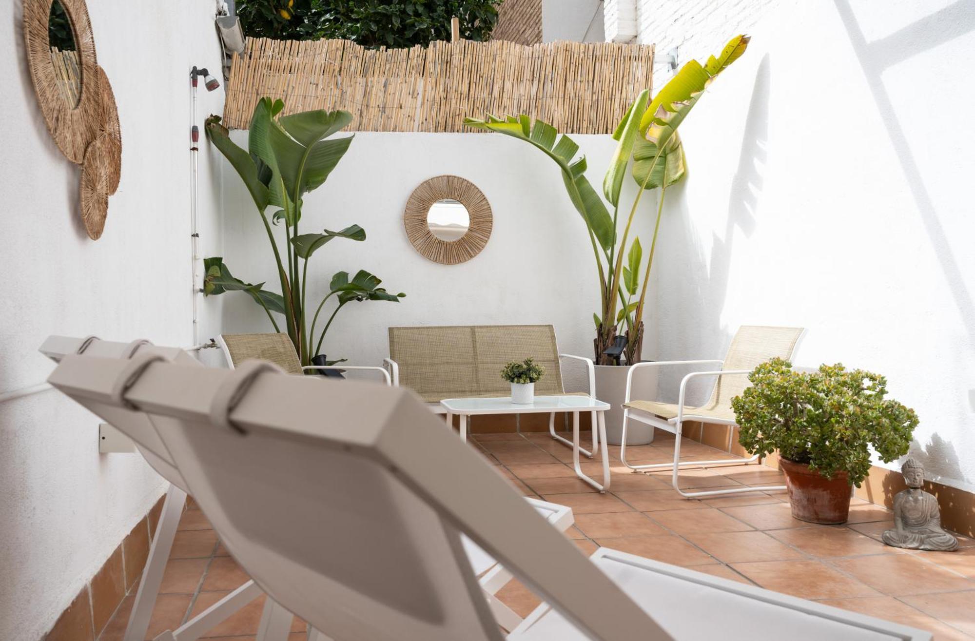 Stylish Apartment With Terrace For Couple Or Family Barcelona Eksteriør billede