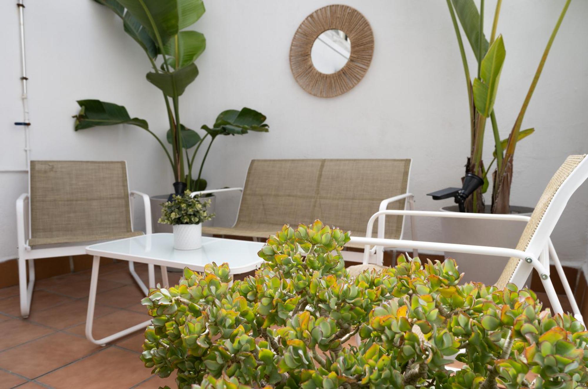 Stylish Apartment With Terrace For Couple Or Family Barcelona Eksteriør billede