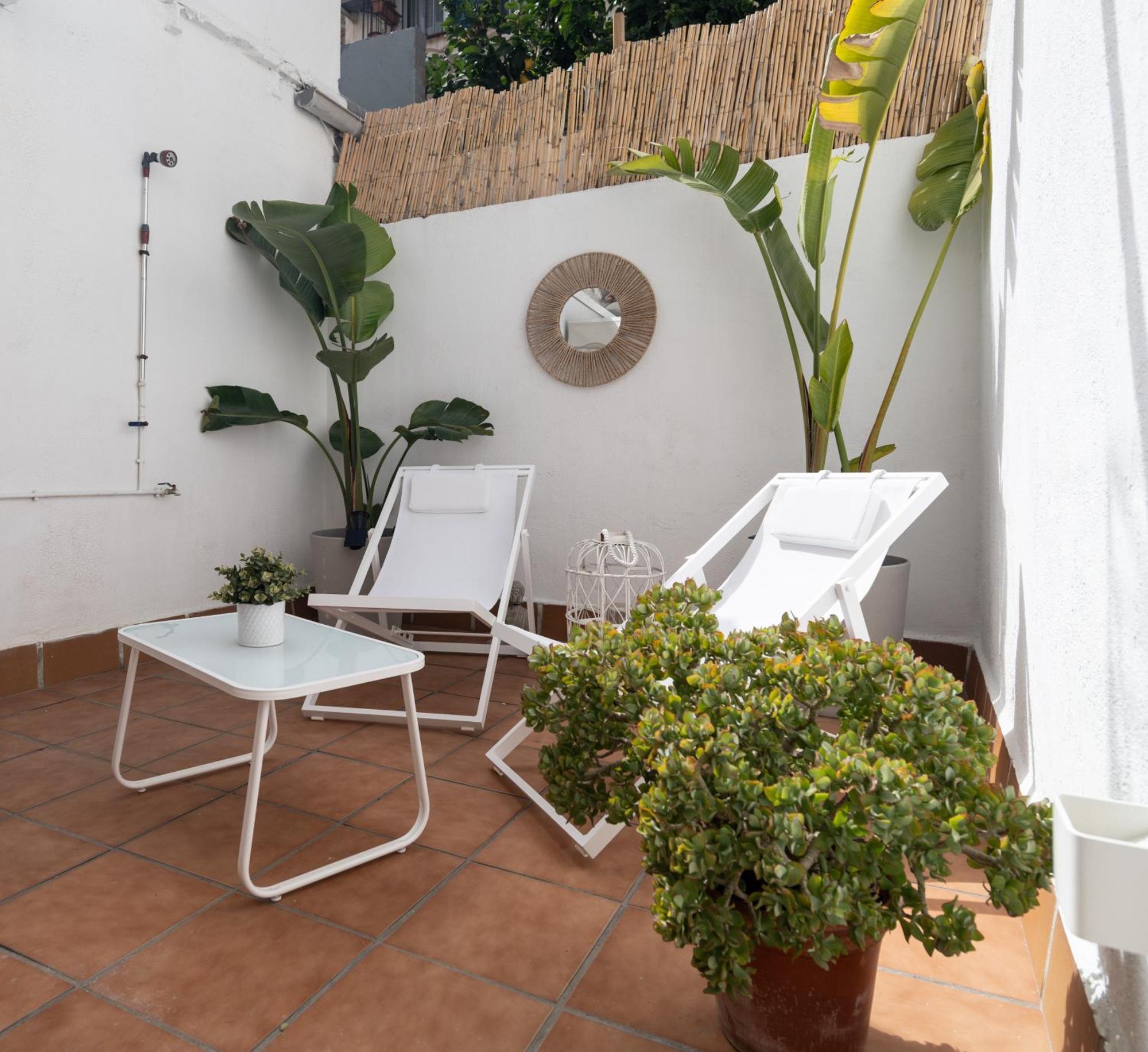 Stylish Apartment With Terrace For Couple Or Family Barcelona Eksteriør billede